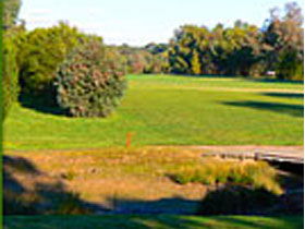 Oakbank Golf Club - Melbourne 4u 1