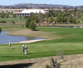 Gungahlin Lakes Golf And Community Club - Melbourne 4u 0