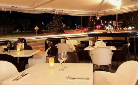 Cafe Fresh Lounge Bar & Shinsen Restaurant - Accommodation Melbourne 0