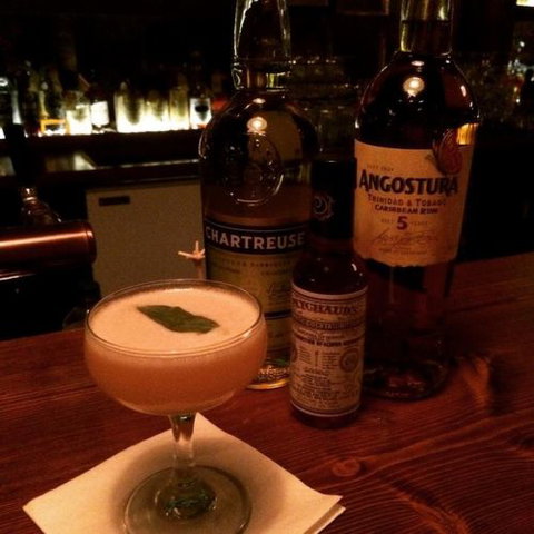 Sneaky Tony's - Accommodation Melbourne 2