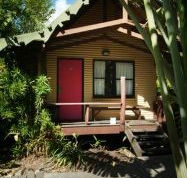 Magnum's Backpackers Bar - Accommodation Melbourne