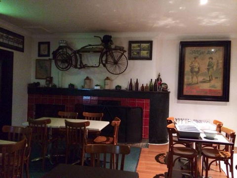 Queens Arms Hotel - Accommodation Melbourne 3