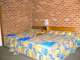 Bohle Barn Hotel Motel - Accommodation Melbourne 0