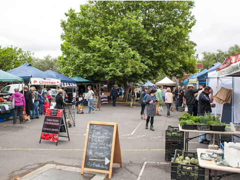 Alphington Farmers' Market - Accommodation Melbourne 0