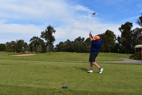 Nine And Dine Golf And Buffet Dinner With Seafood - Accommodation Melbourne 2