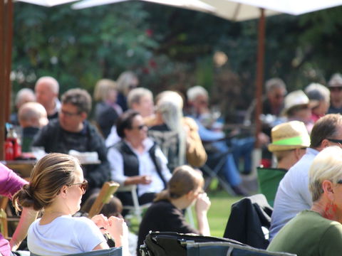 Music In The Gardens - Mitch King - Accommodation Melbourne 1