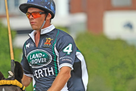 Land Rover Polo In The City - Accommodation Melbourne 1