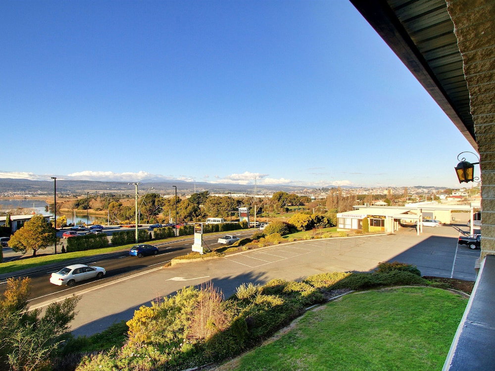 Riverside TAS Accommodation Melbourne