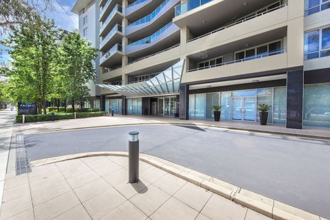 Pacific Suites Canberra - Accommodation Melbourne 1
