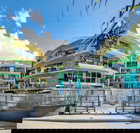 Rolling Surf Resort - Accommodation Melbourne