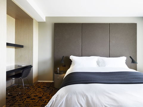 Burbury Hotel & Apartments - Accommodation Melbourne 5