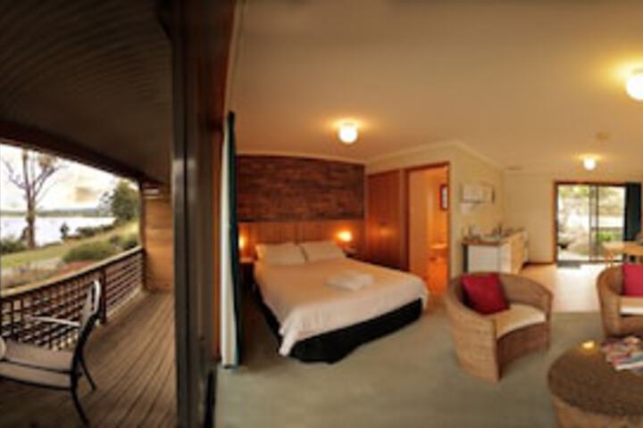 Dover TAS Accommodation Melbourne