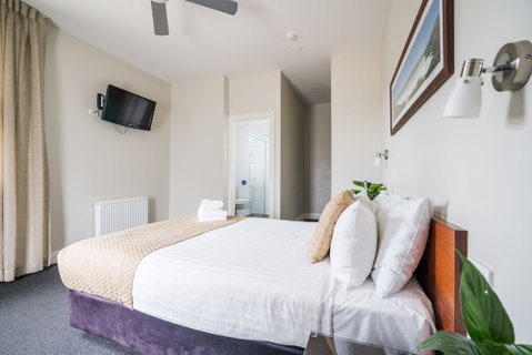The Huskisson - Accommodation Melbourne 5