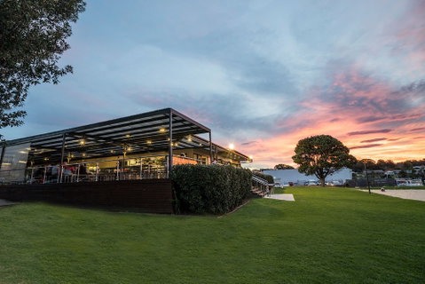 The Huskisson - Accommodation Melbourne 0