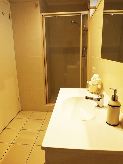 Edinburgh Motor Inn - Accommodation Melbourne 4