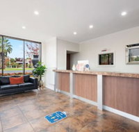 Comfort Inn Deakin Palms - Accommodation Melbourne