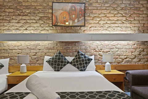 The Settlement Historic Hotel - Accommodation Melbourne 6