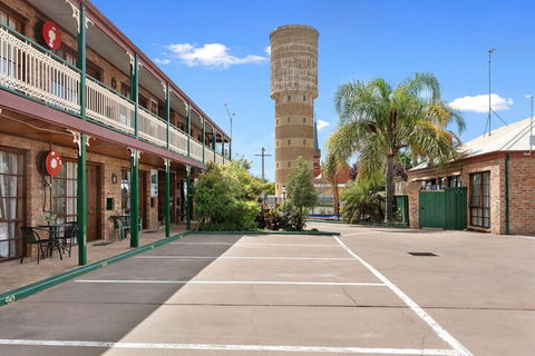 The Settlement Historic Hotel - Accommodation Melbourne 3
