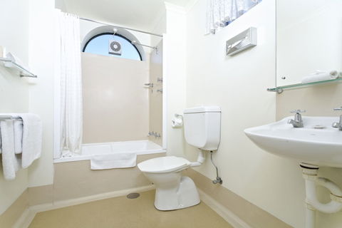 BreakFree Directors Studio - Accommodation Melbourne 4