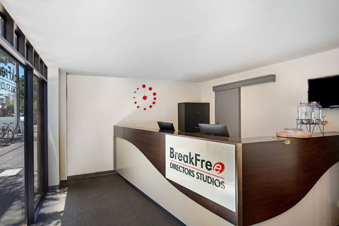 BreakFree Directors Studio - Accommodation Melbourne 0