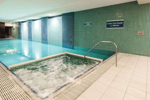 Oaks Glenelg Plaza Pier Suites - Accommodation Melbourne 2