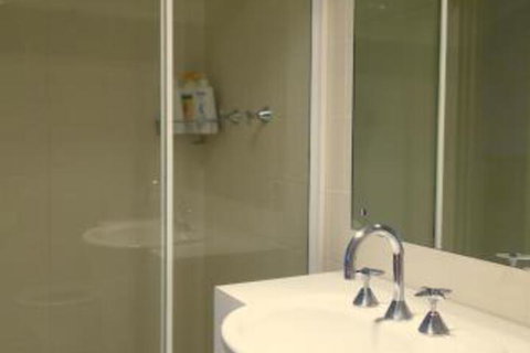 Kingston Terrace Apartments - Accommodation Melbourne 6