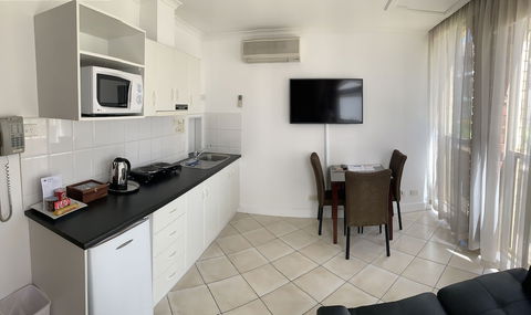 Ensenada Motor Inn And Suites - Accommodation Melbourne 6