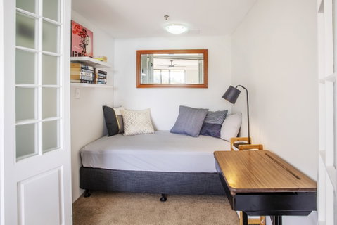 Gemini Court Holiday Apartments - Accommodation Melbourne 5