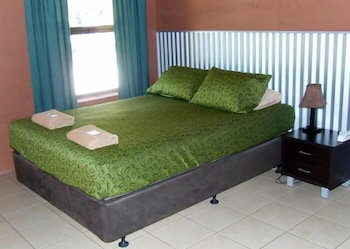 Territory Manor Motel & Caravan Park - Accommodation Melbourne 2
