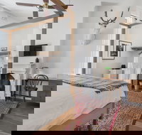 The Local Hotel - Accommodation Melbourne