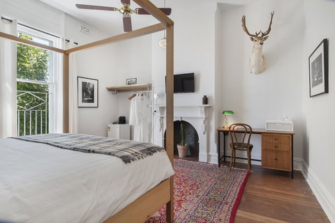 The Local Hotel - Accommodation Melbourne 0