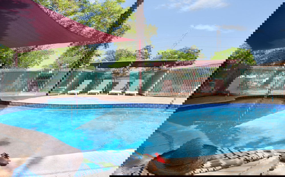 Caversham WA Melbourne 4u