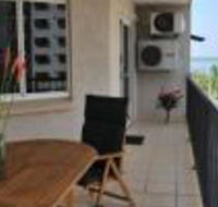Inner city Cardona Court apartment - Accommodation Melbourne