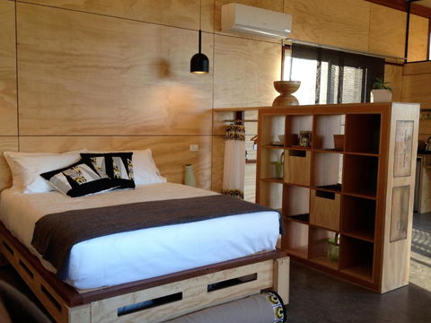 Bed + Bauhaus - Accommodation Melbourne 6