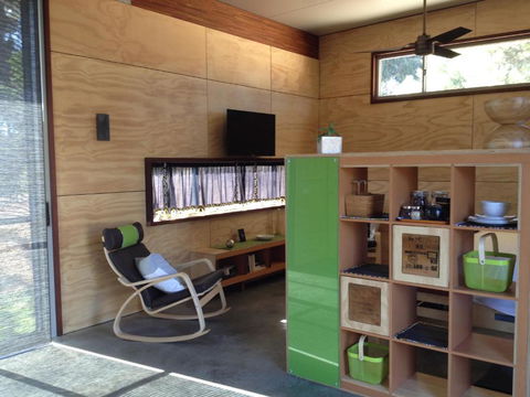 Bed + Bauhaus - Accommodation Melbourne 1