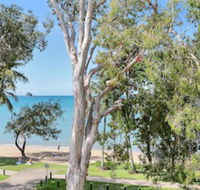 Hibiscus On Palm Cove at Marlin Waters - Accommodation Melbourne