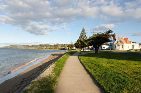 Penguin Beach House - Accommodation Melbourne 1