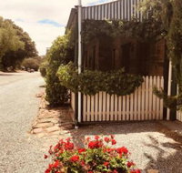 The Olde Devonshire House - Accommodation Melbourne