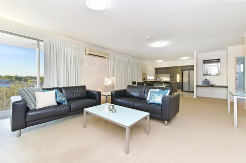 On The Bay Apartments - Accommodation Melbourne 1
