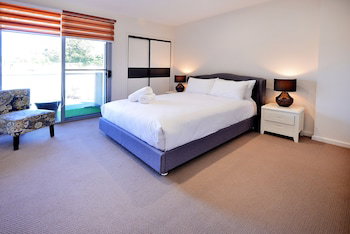 Phillip Island Towers - Accommodation Melbourne 5