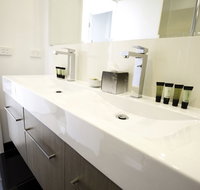 Phillip Island Towers - Accommodation Melbourne