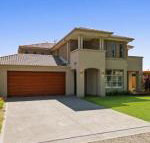 Luxury Coastal Escape - Accommodation Melbourne