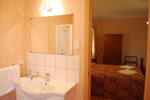 Osteria Sanso B & B - Accommodation Melbourne 5