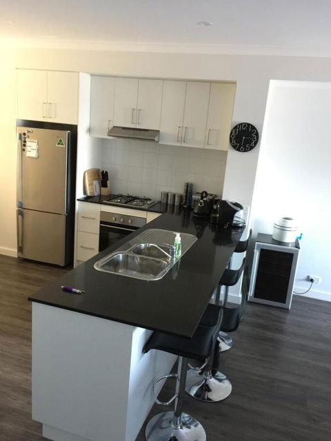 Falcon Bay 4x4 Townhouse - Accommodation Melbourne 2