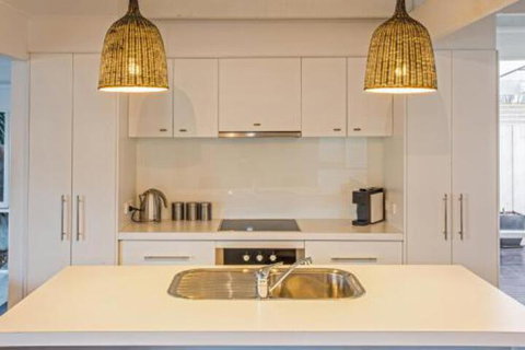 Iona Beach House Cowes - Accommodation Melbourne 4