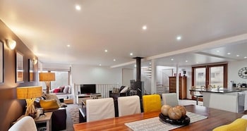 Aosta - Accommodation Melbourne 2