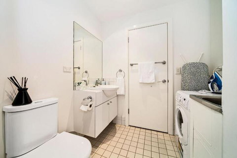 York Apartments - Accommodation Melbourne 5