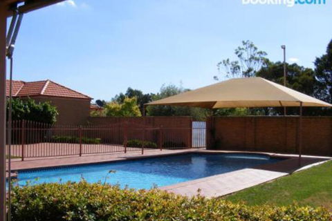 Fairways Bed & Breakfast At Jerilderie - Accommodation Melbourne 5