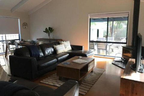 The Blue Escape - Accommodation Melbourne 0