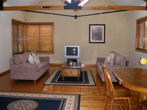 Bella Villa - Accommodation Melbourne 2